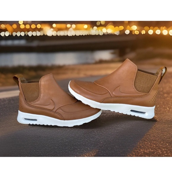 Nike Women’s Air Max Thea Mid Ale Brown Bootie Slip on Sneaker Size 6.5 - Picture 1 of 8